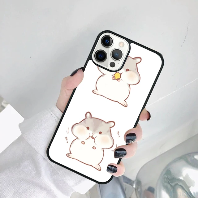 Funda colocada en un iPhone mostrando el ajuste preciso