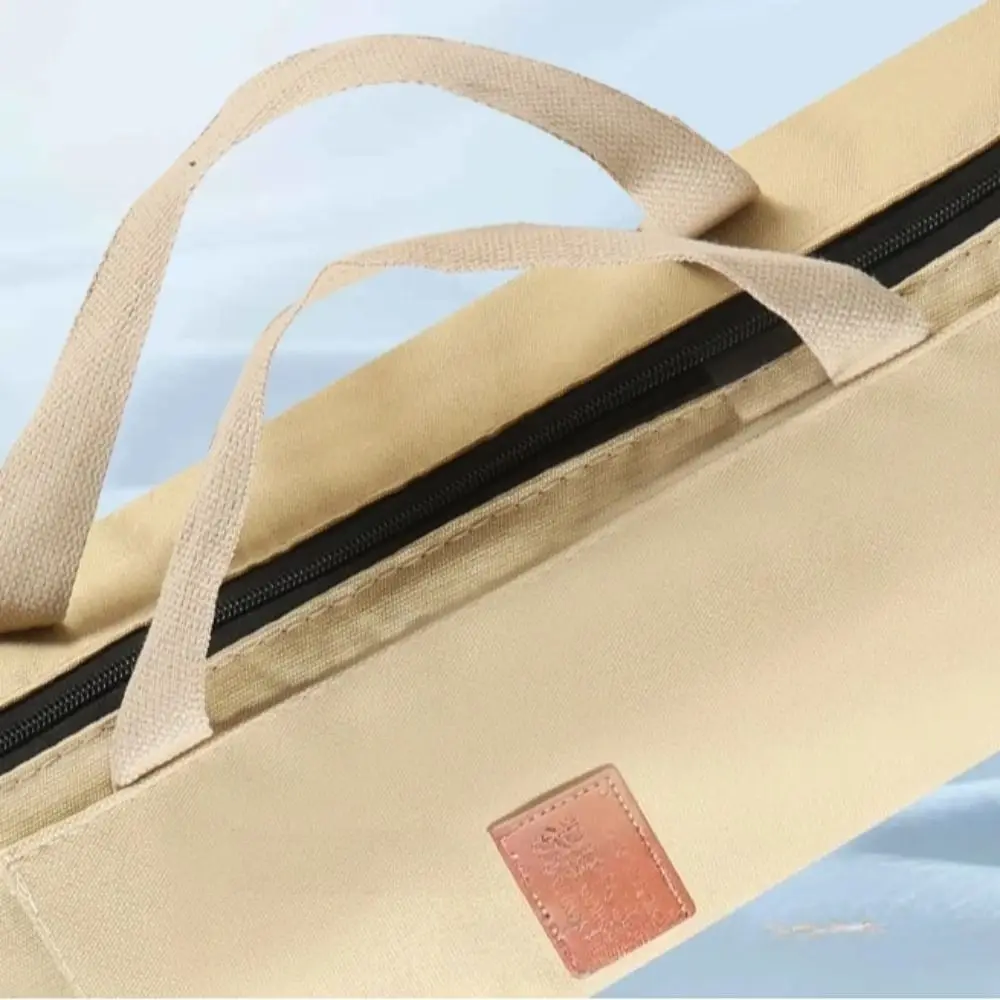 Bolsa plegada para mostrar su portabilidad