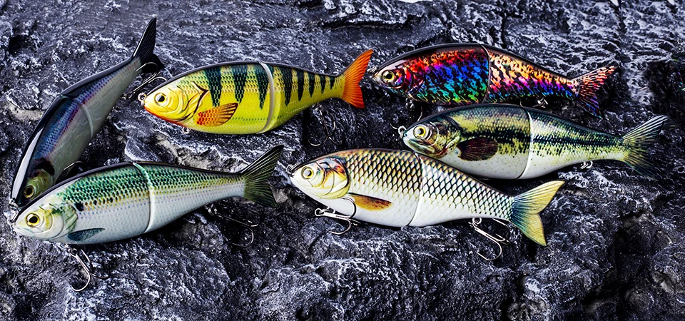 Swimbait articulado en vista lateral mostrando movimiento natural