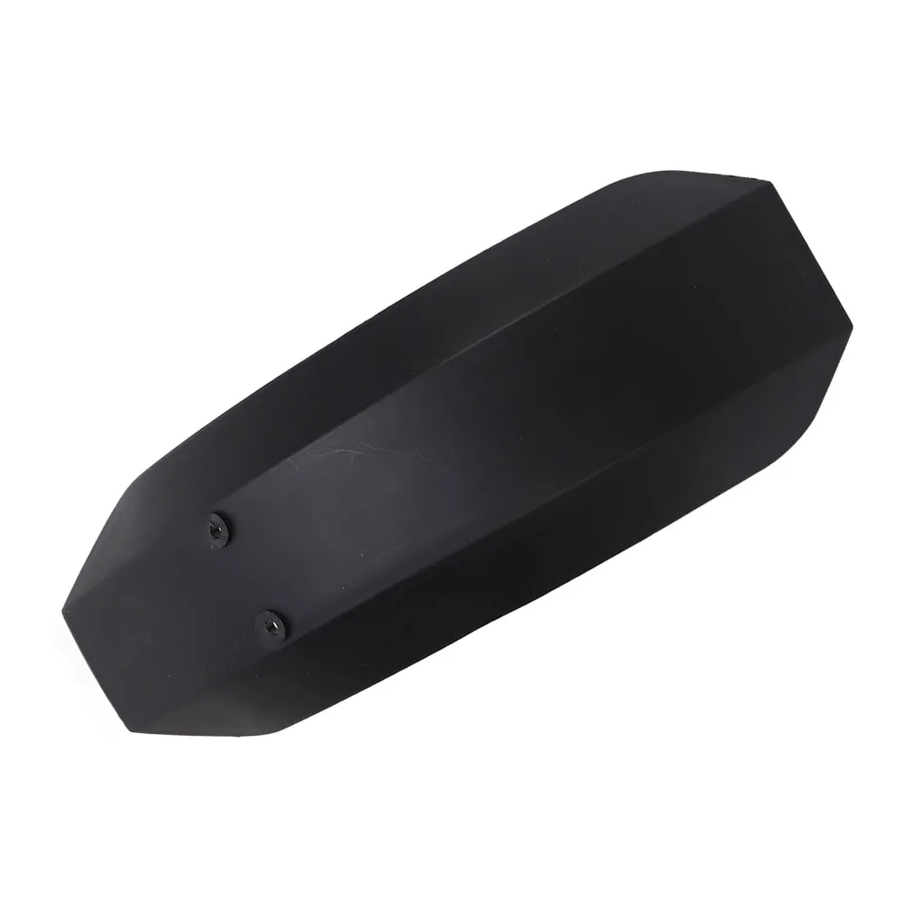 Detalle del guardabarros delantero para scooter eléctrico