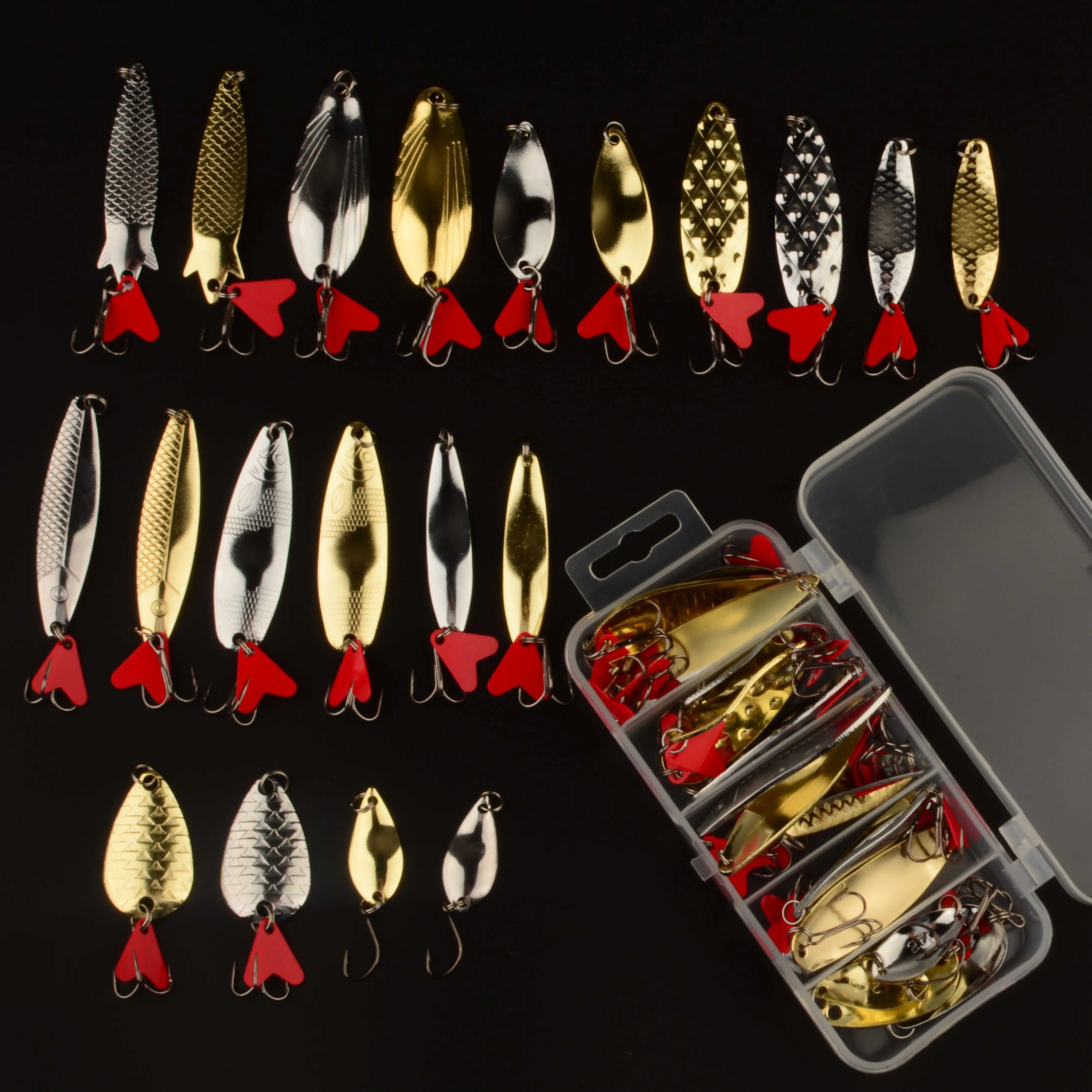 Detalle de wobblers y cranks multicolor del set