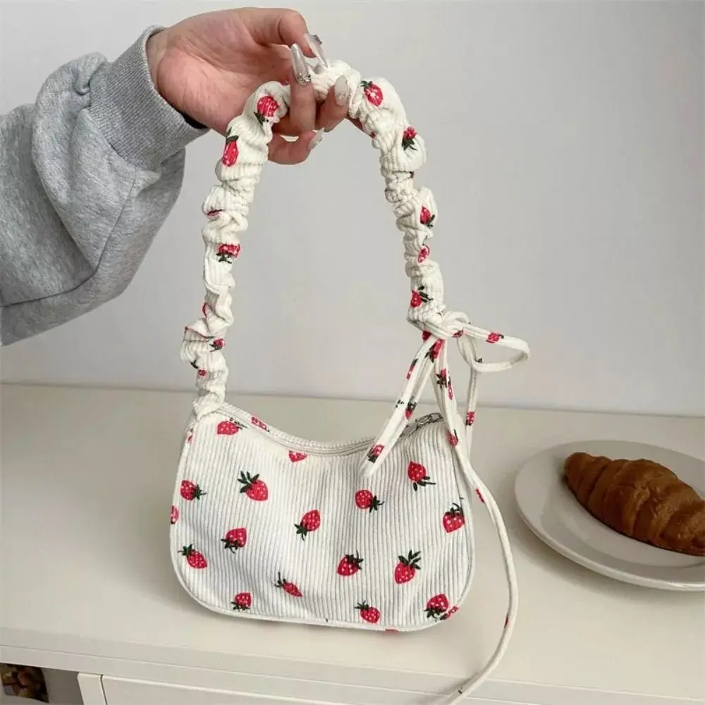 Bolso tote de pana dulce con cremallera y diseño de fresa Y2K - imagen 2