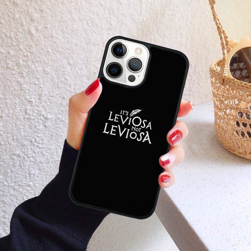 Vista frontal de la funda Leviosa