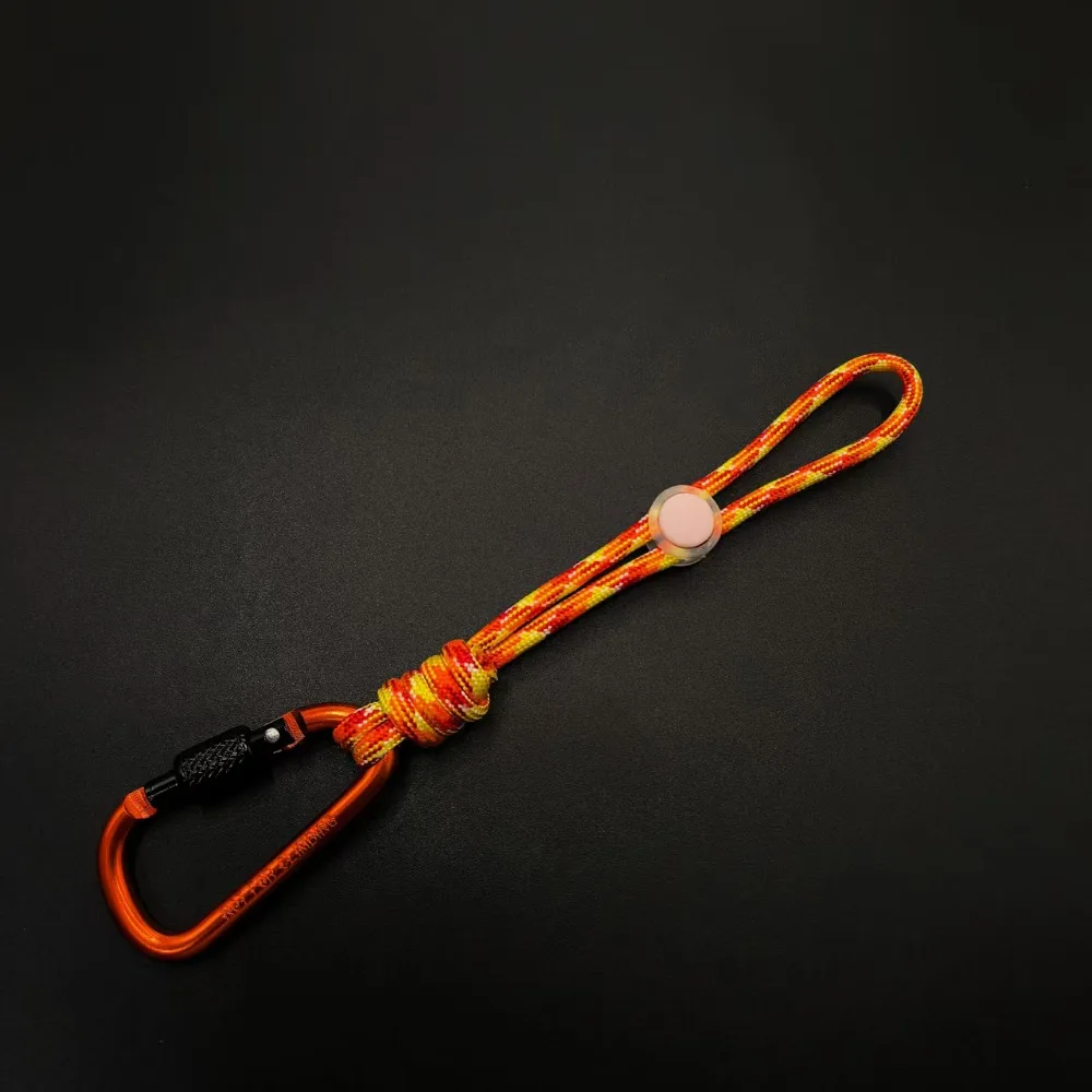 Paracord llavero multifuncional con gancho para botellas de agua - imagen 4
