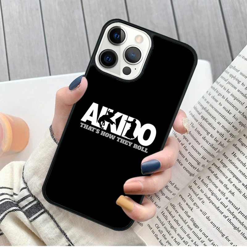 Detalle del diseño gráfico de la funda Martial Aikido con kanji