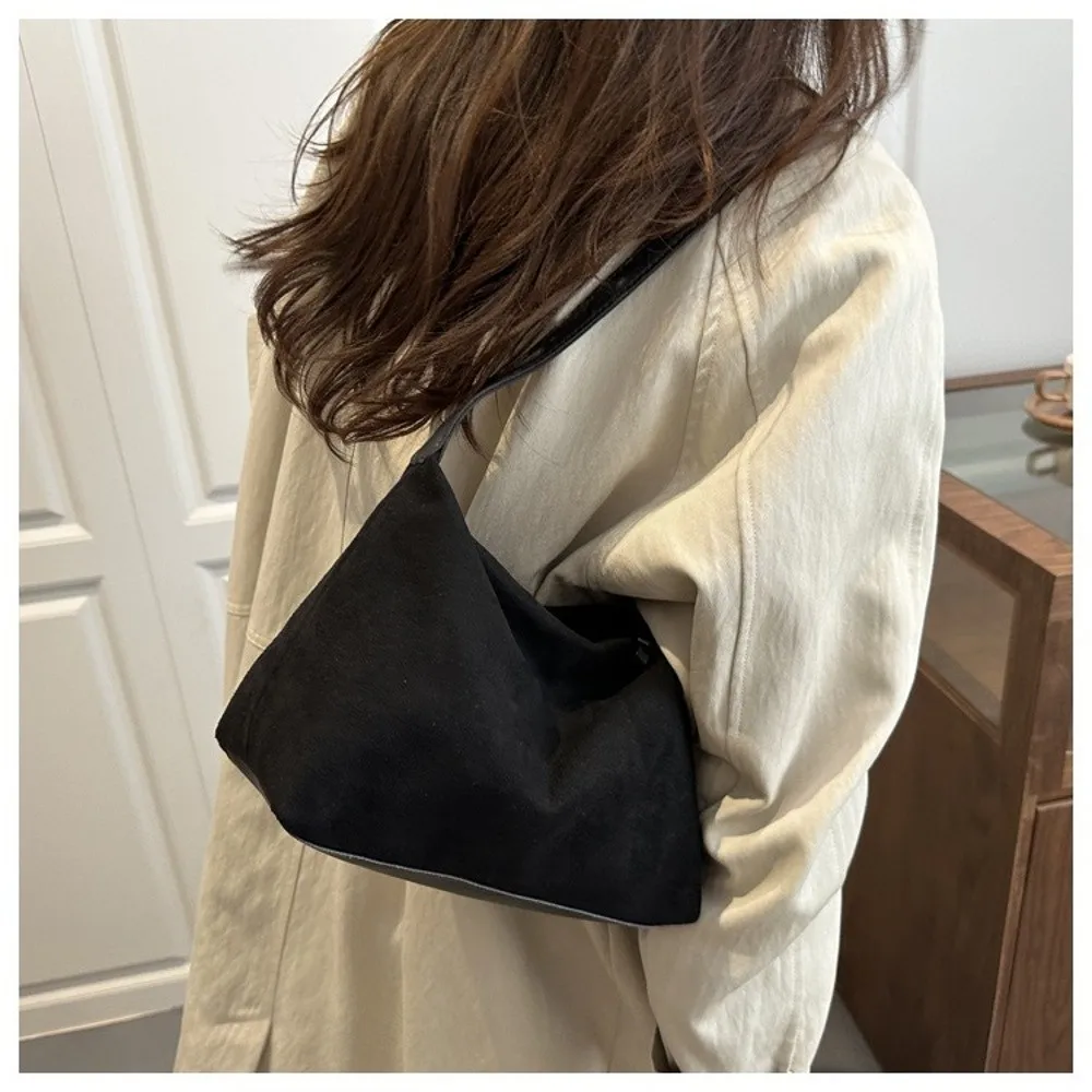 Bolso en tonos marrón/café