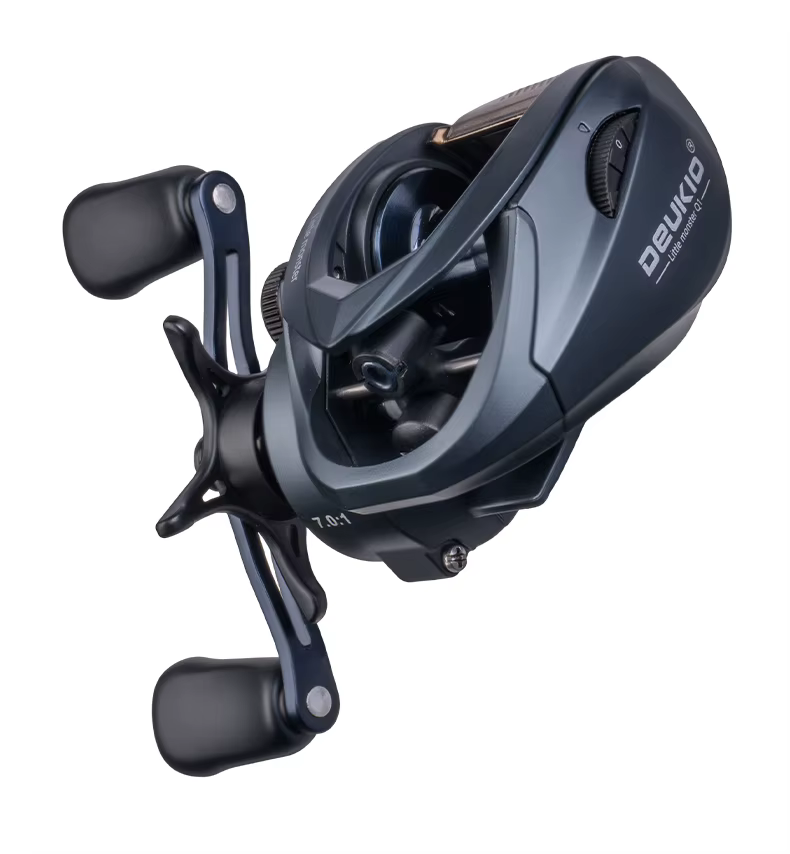 Configuración completa del equipo de pesca con carrete Q1