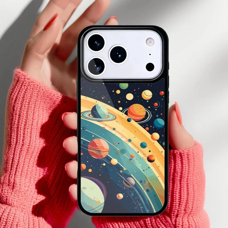 Vista trasera de la funda mostrando detalle del diseño planetario