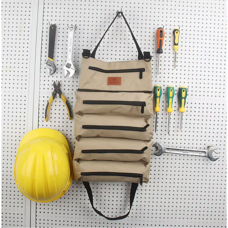 Bolsa enrollable resistente para organizar tu equipo de pesca - imagen 2
