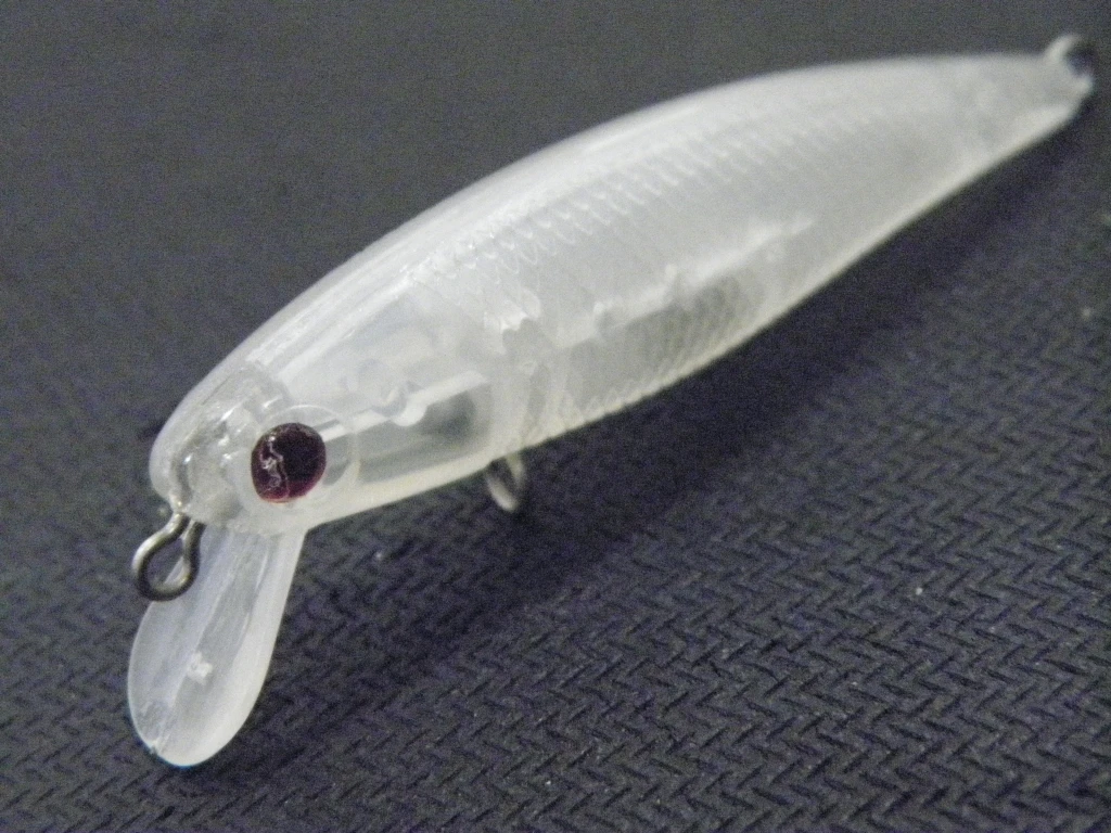 Vista del señuelo minnow para aguas someras
