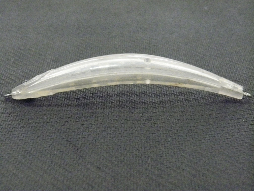 Detalle de tamaño del señuelo 8.9 cm