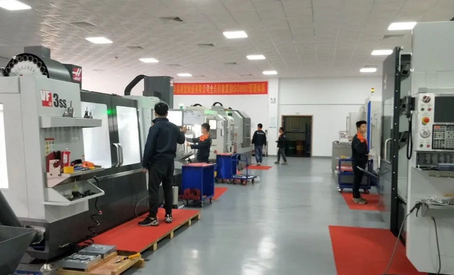 Vista general del taller de mecanizado CNC