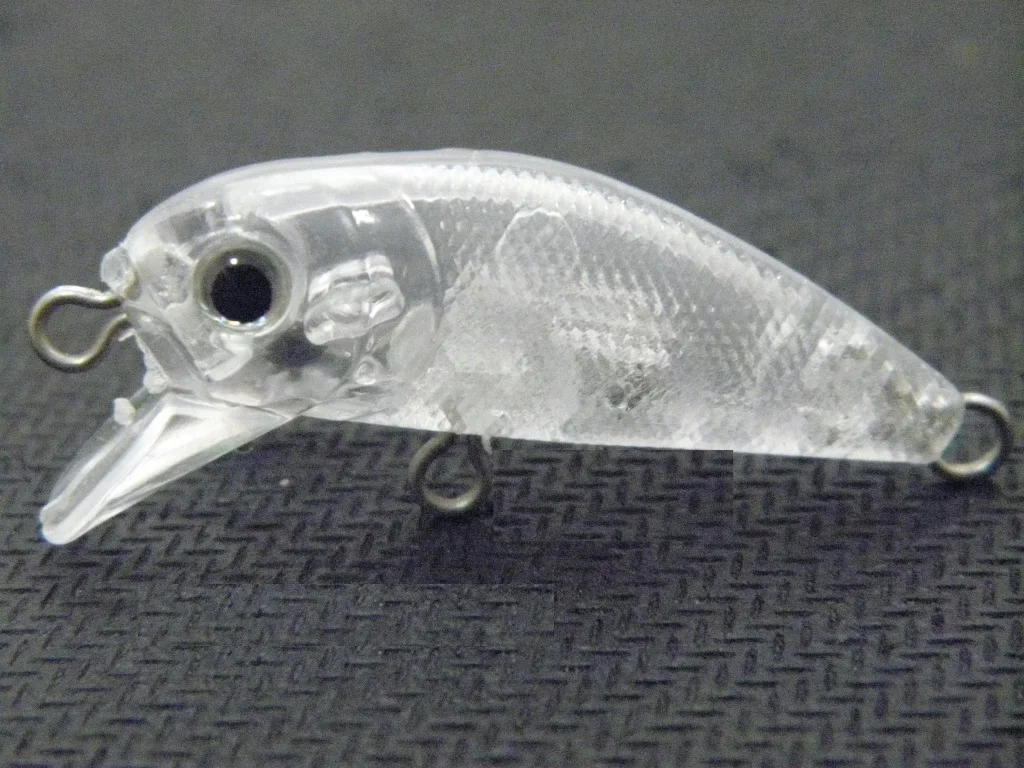 Señuelos crankbait en blanco de 4 cm con ojos