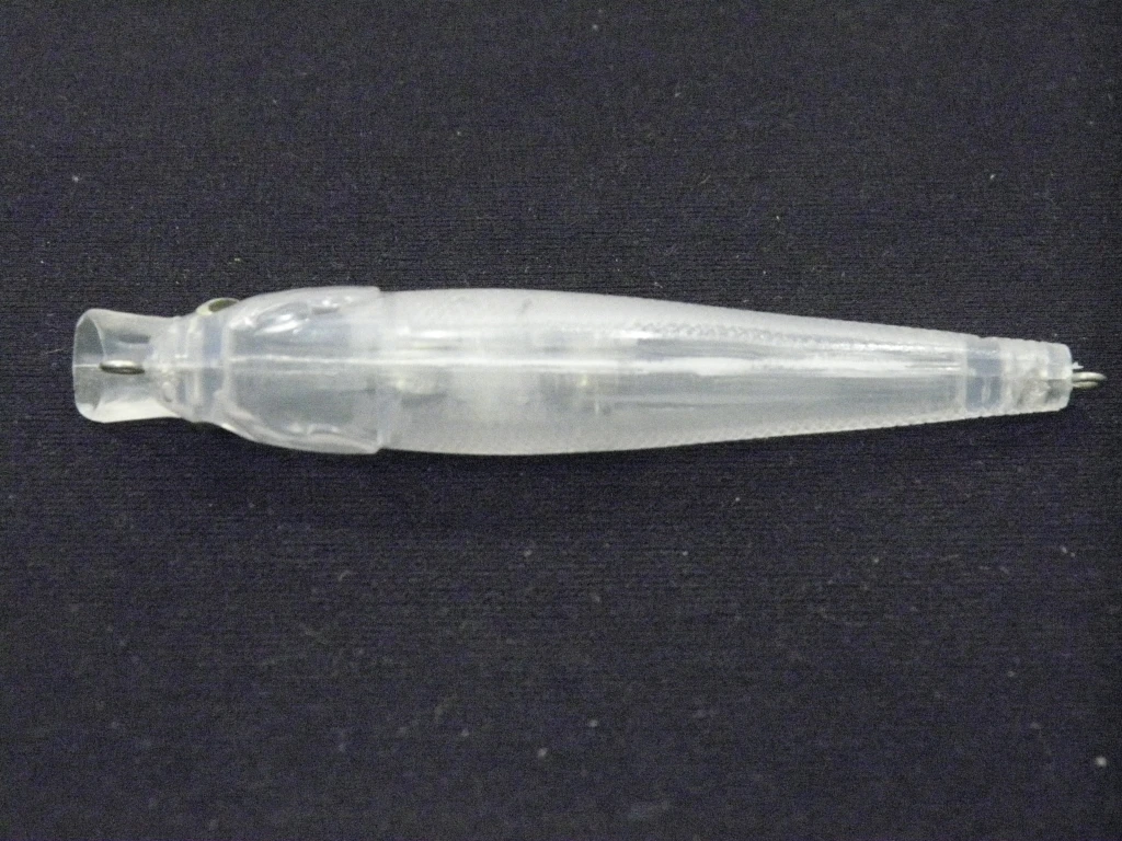 Pack de 10 crankbaits transparentes WLure listos para personalizar