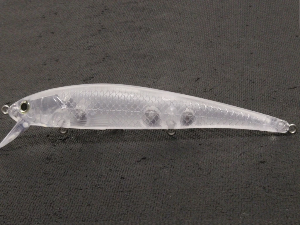 Señuelo Minnow en vista lateral con detalles de cuerpo