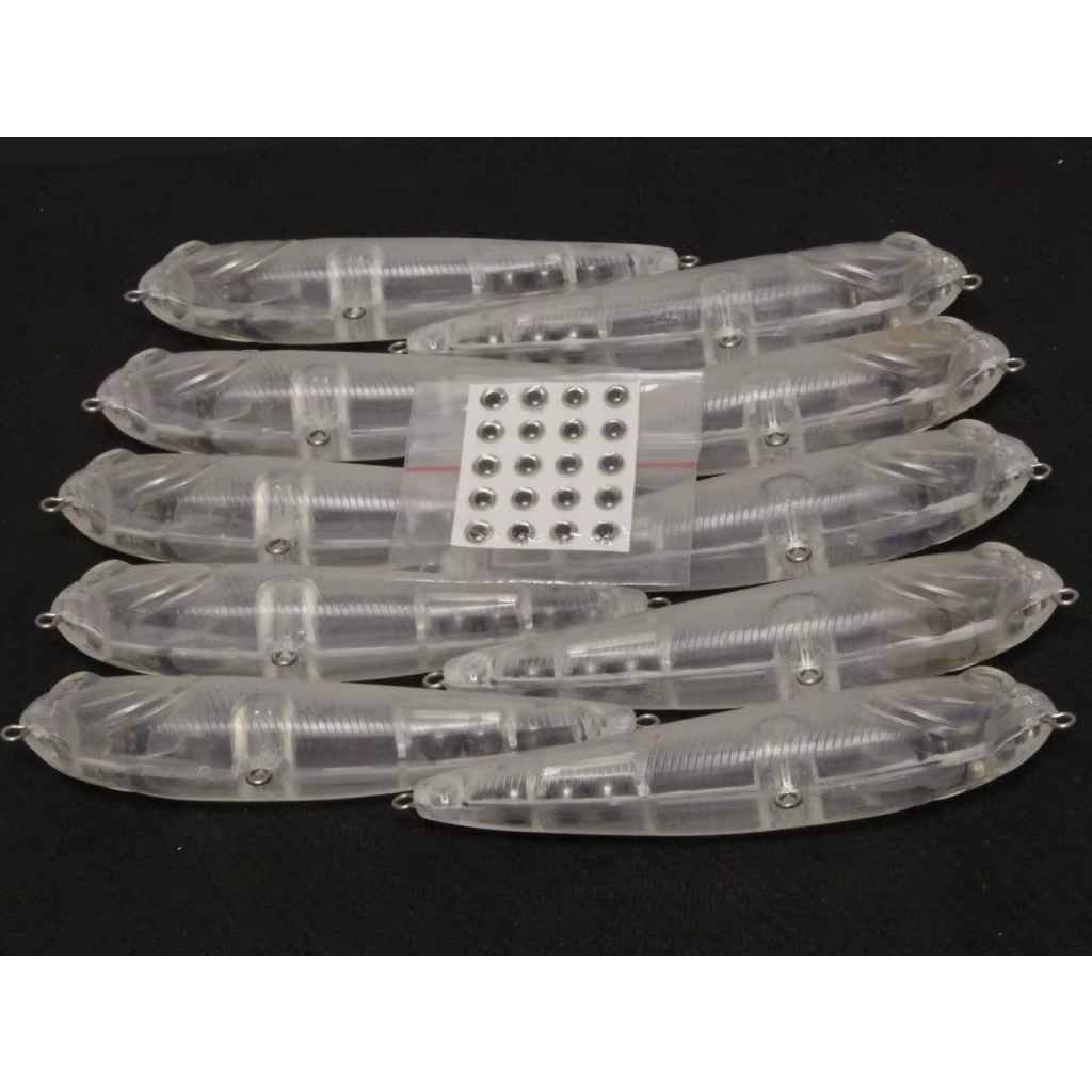 WLure UPW635 – Walking the Dog Señuelo superficie 10cm 14g blanco - imagen 4