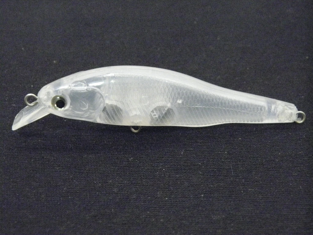 Señuelo crankbait transparente WLure sin pintar de cuerpo claro